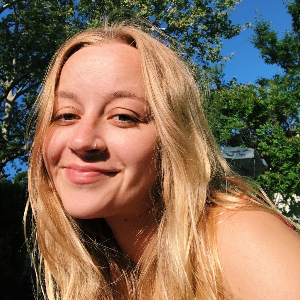 Meet your Posher, Emily